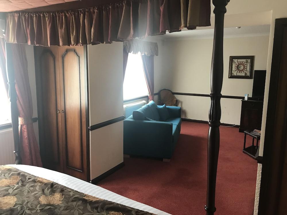 Best Western Rockingham Forest Hotel Corby Dış mekan fotoğraf