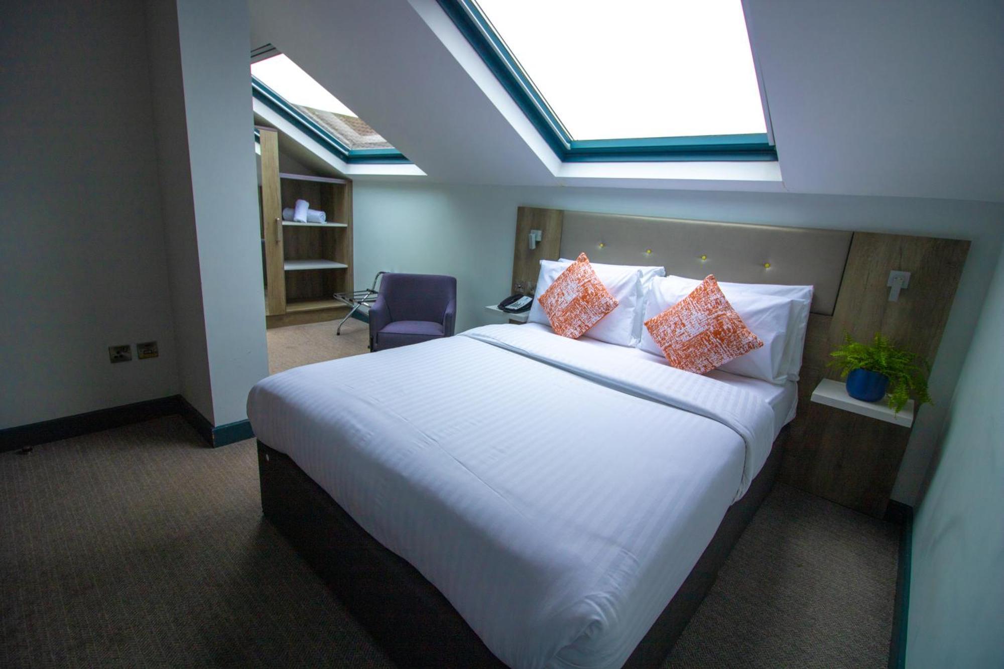 Best Western Rockingham Forest Hotel Corby Dış mekan fotoğraf